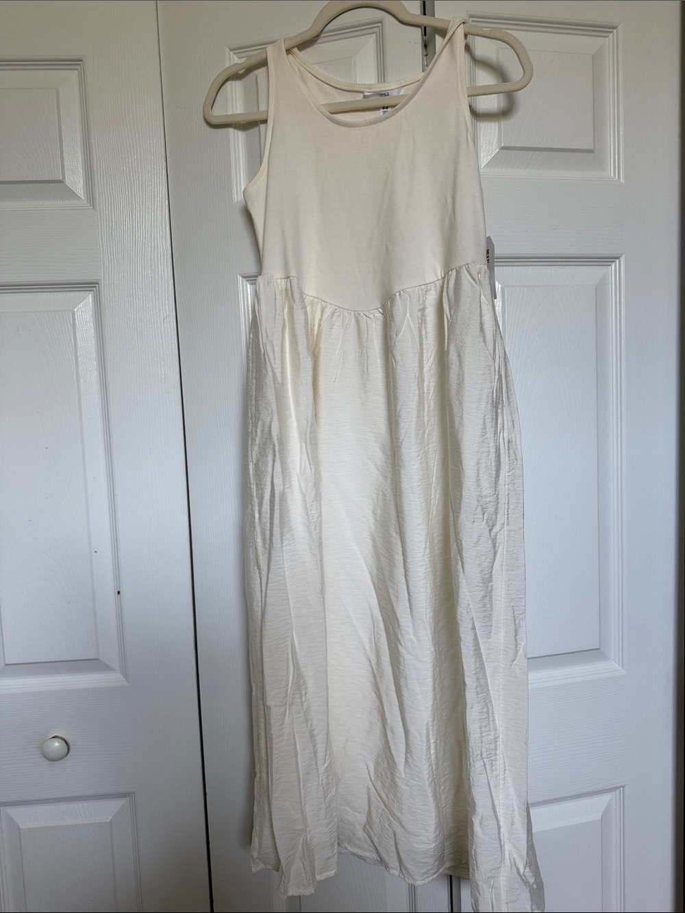 Cream Sleeveless Maxi Dress